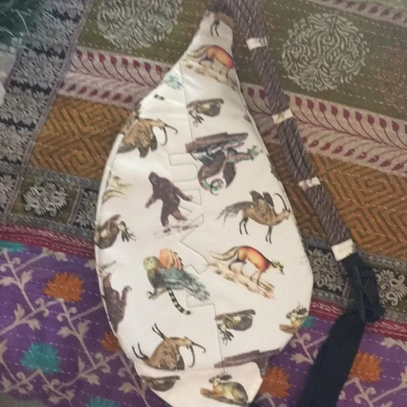 Kavu Rope Bag - Day Menagerie - Picture 2 of 8